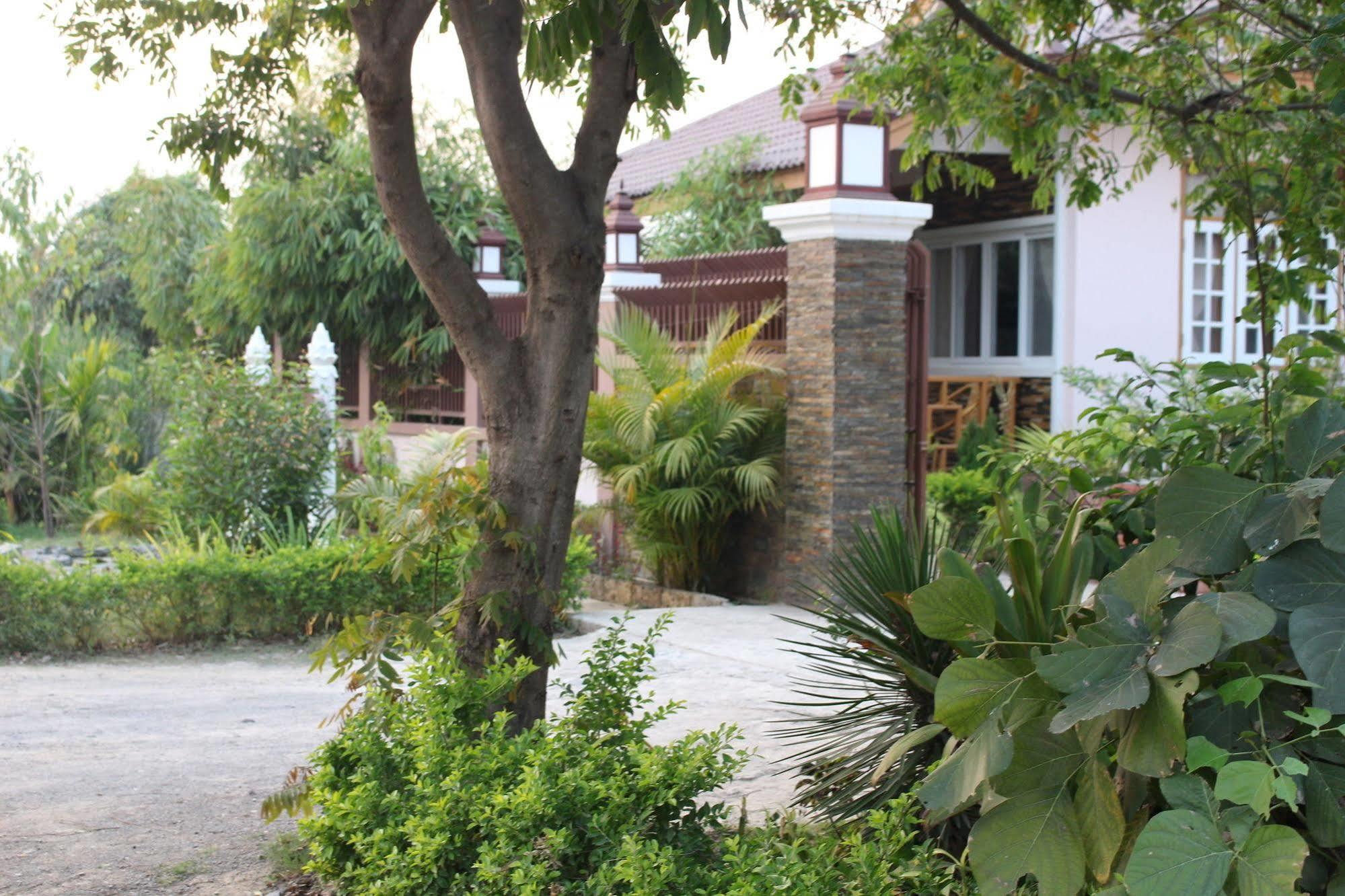 Inle Lotus Hotel Nyaung Shwe Luaran gambar